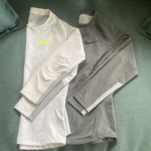 Set of 2 Nike long sleeve boy’s tops